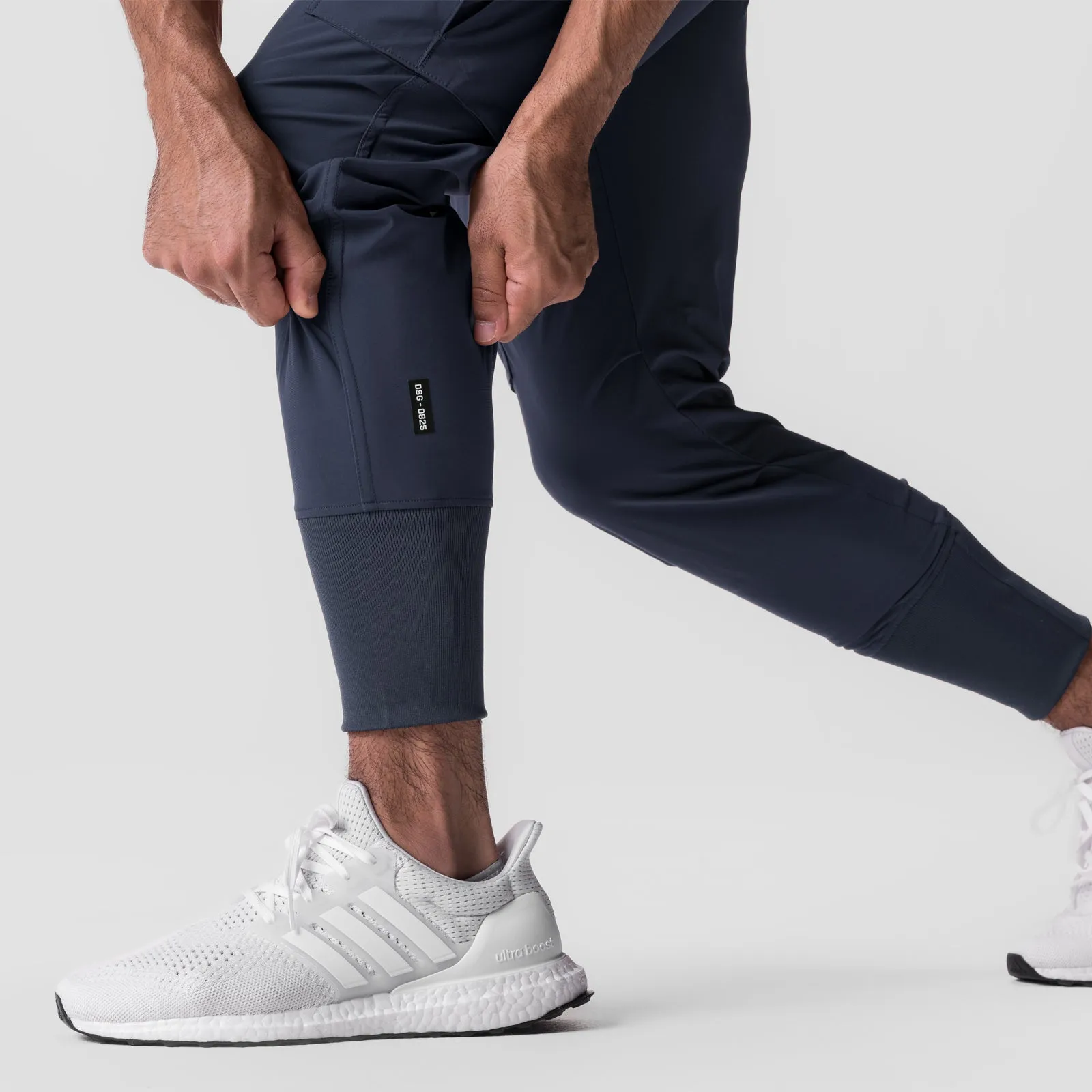 0825. Tetra-Lite Cargo High Rib Jogger - Navy ASRV