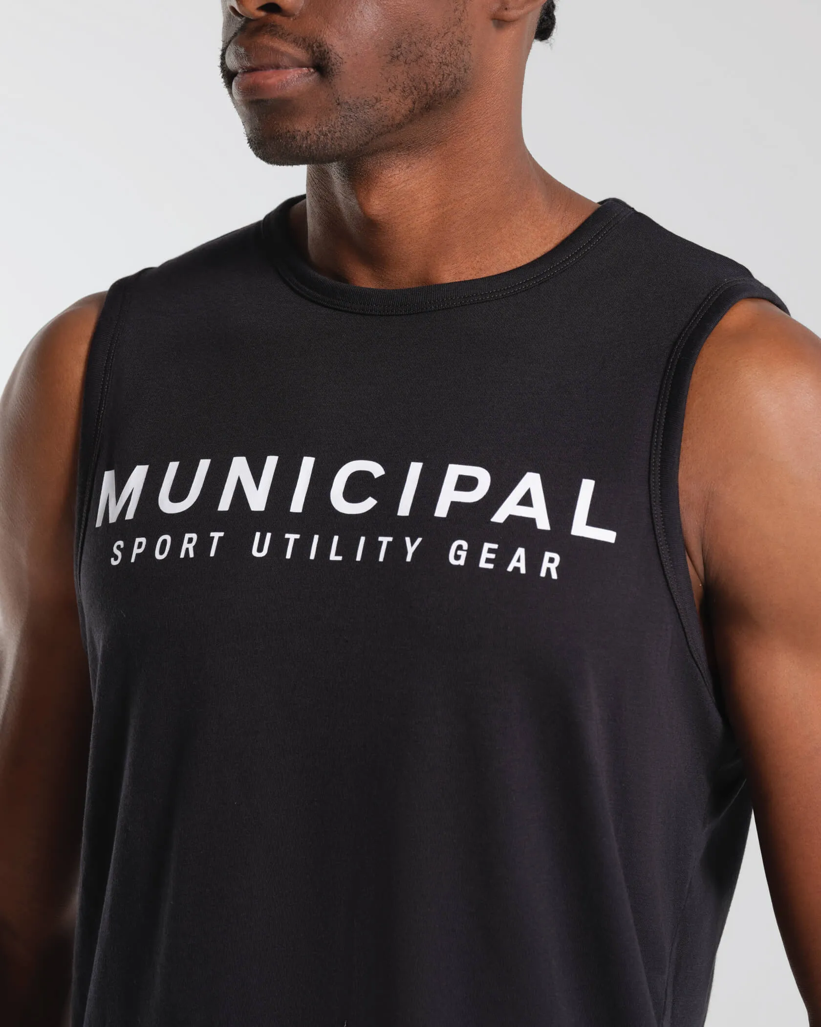 4:AM Club Tank Municipal