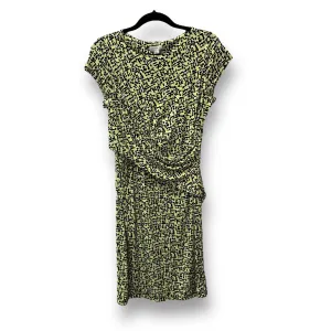 A Pea in the Pod Size M Green Print Maternity Dress