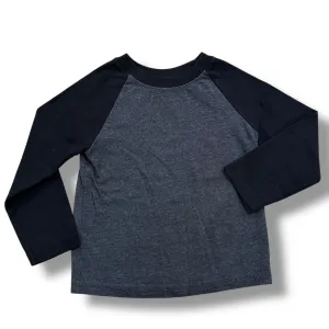 Boys Garanimals Size 2T Dark Gray & Black Long Sleeve Tee