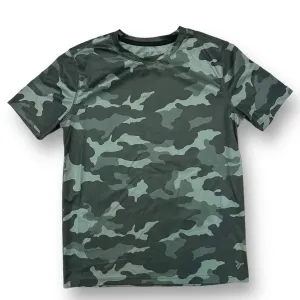 Boys Old Navy Size 14/16 YXL Green Camo Performance Short Sleeve Shirt