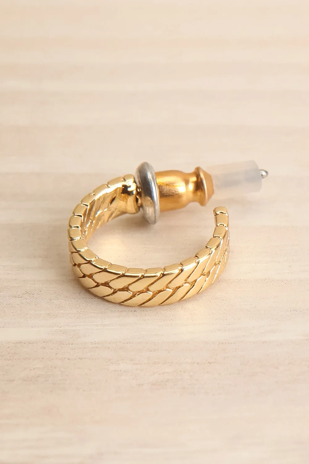 Cavalier Gold | Hoop Earrings w/ Herringbone Pattern