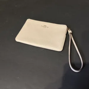Coach Pebble Leather Wristlet ACCESSORIES XS