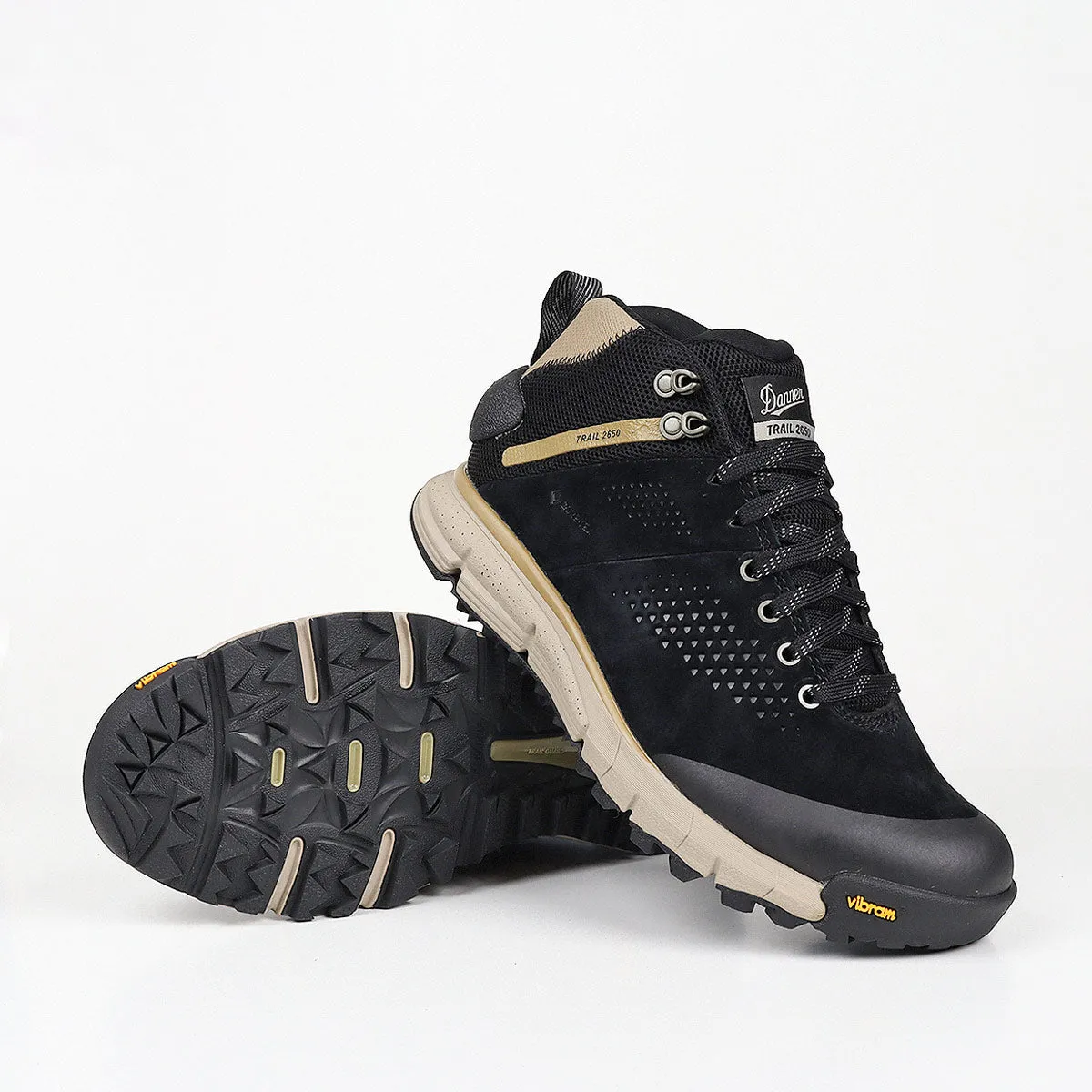 Doorbuster Danner Trail 2650 Mid 4" GTX Boots - D Standard Fit  Dont Miss Out!