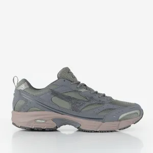 Editors Choice Mizuno MXR Tech Shoes  Going Fast!
