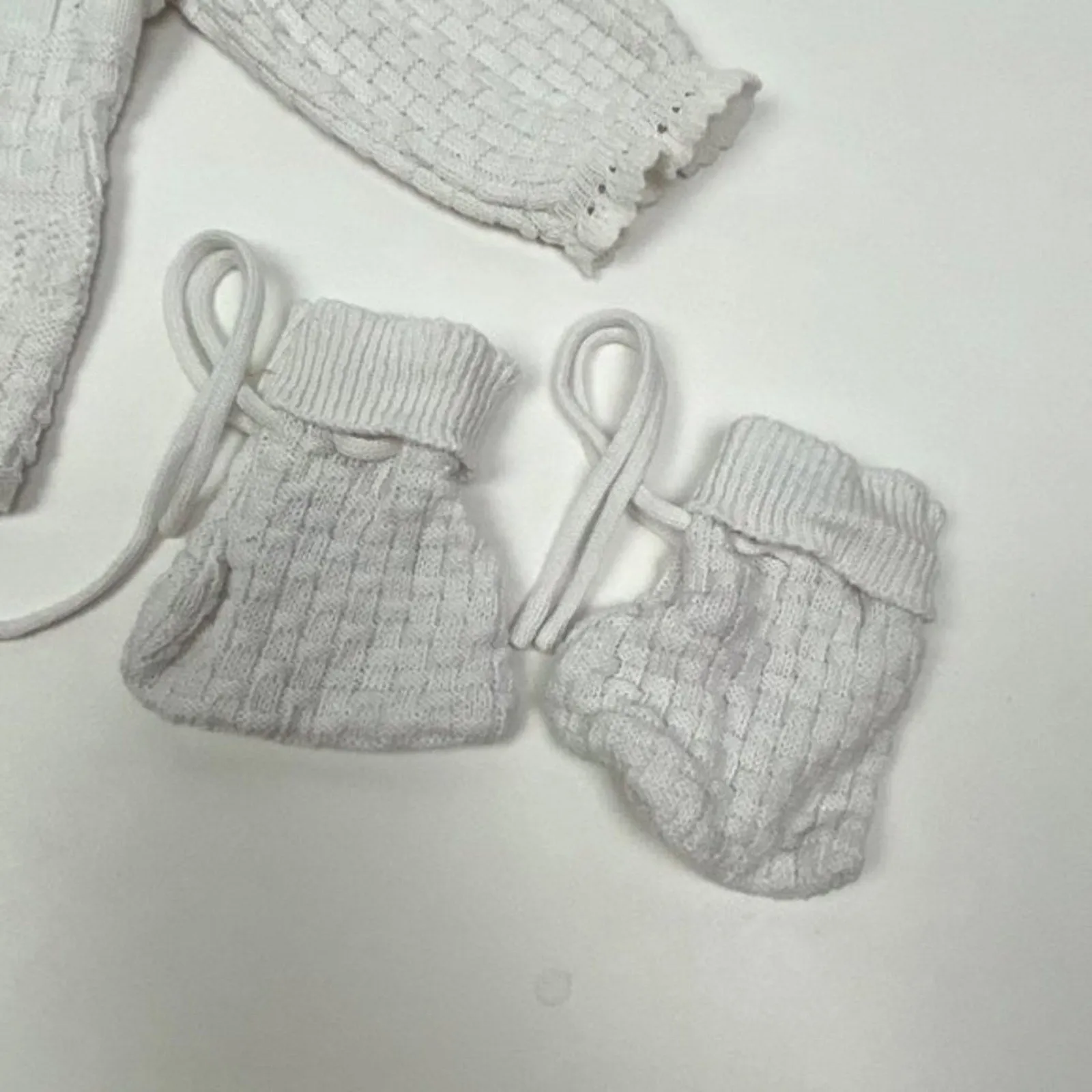 Editors Choice Vintage Girls White Cardigan Sweater 3-6 Months  Limited Stock!