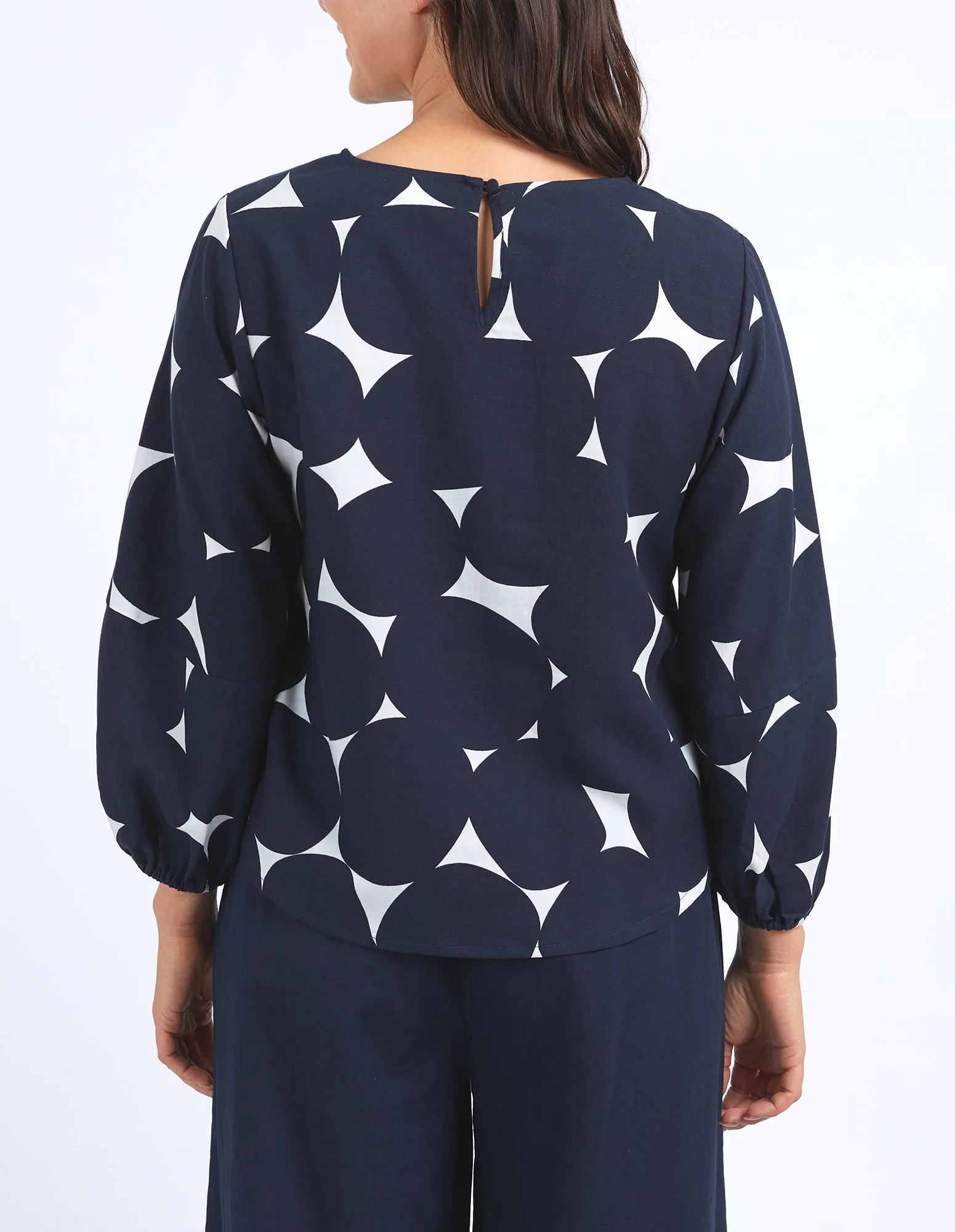Elm Demi Spot Top Spot Print