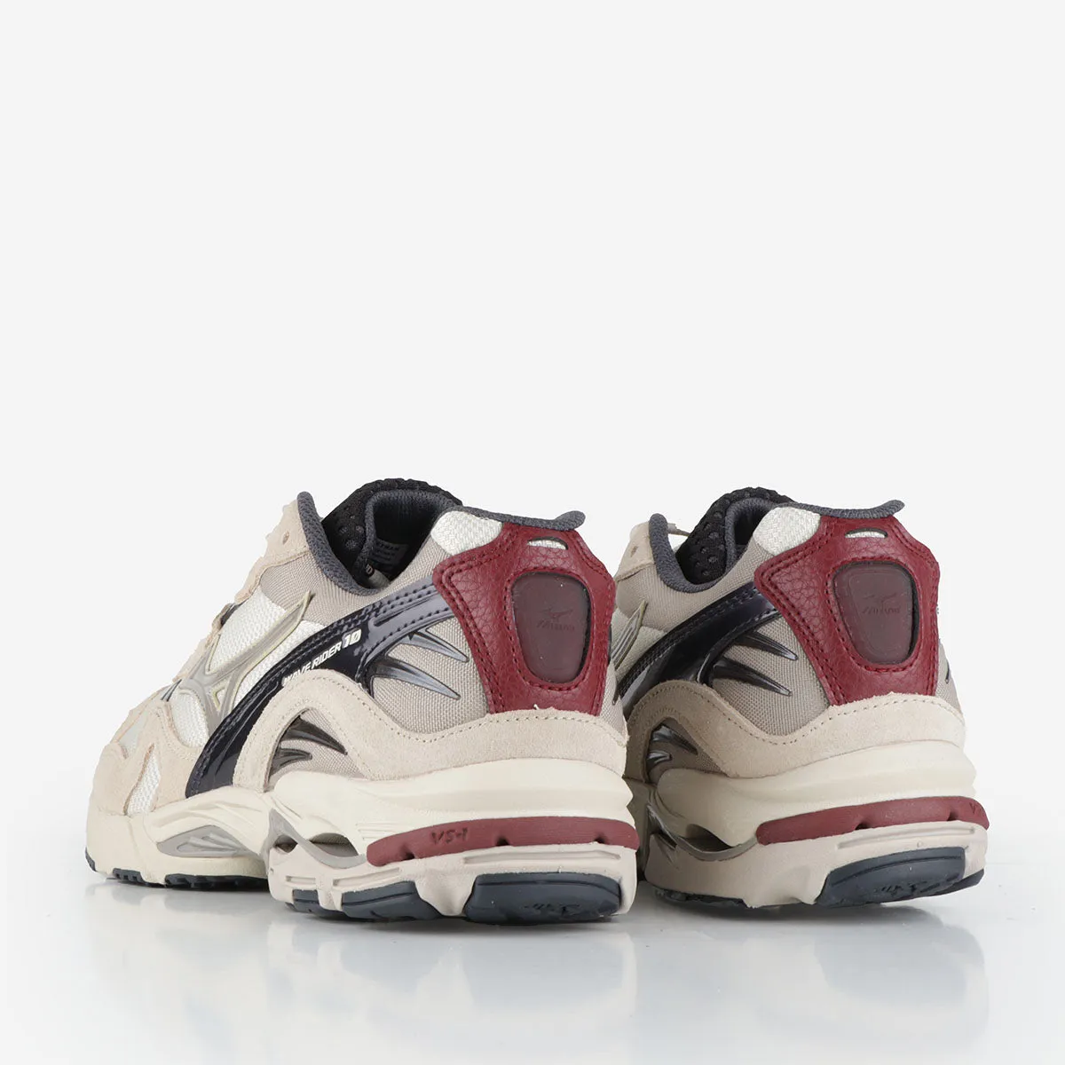 Final Few Mizuno Waver Rider 10 'Yokai Pack' Shoes  Dont Miss Out!