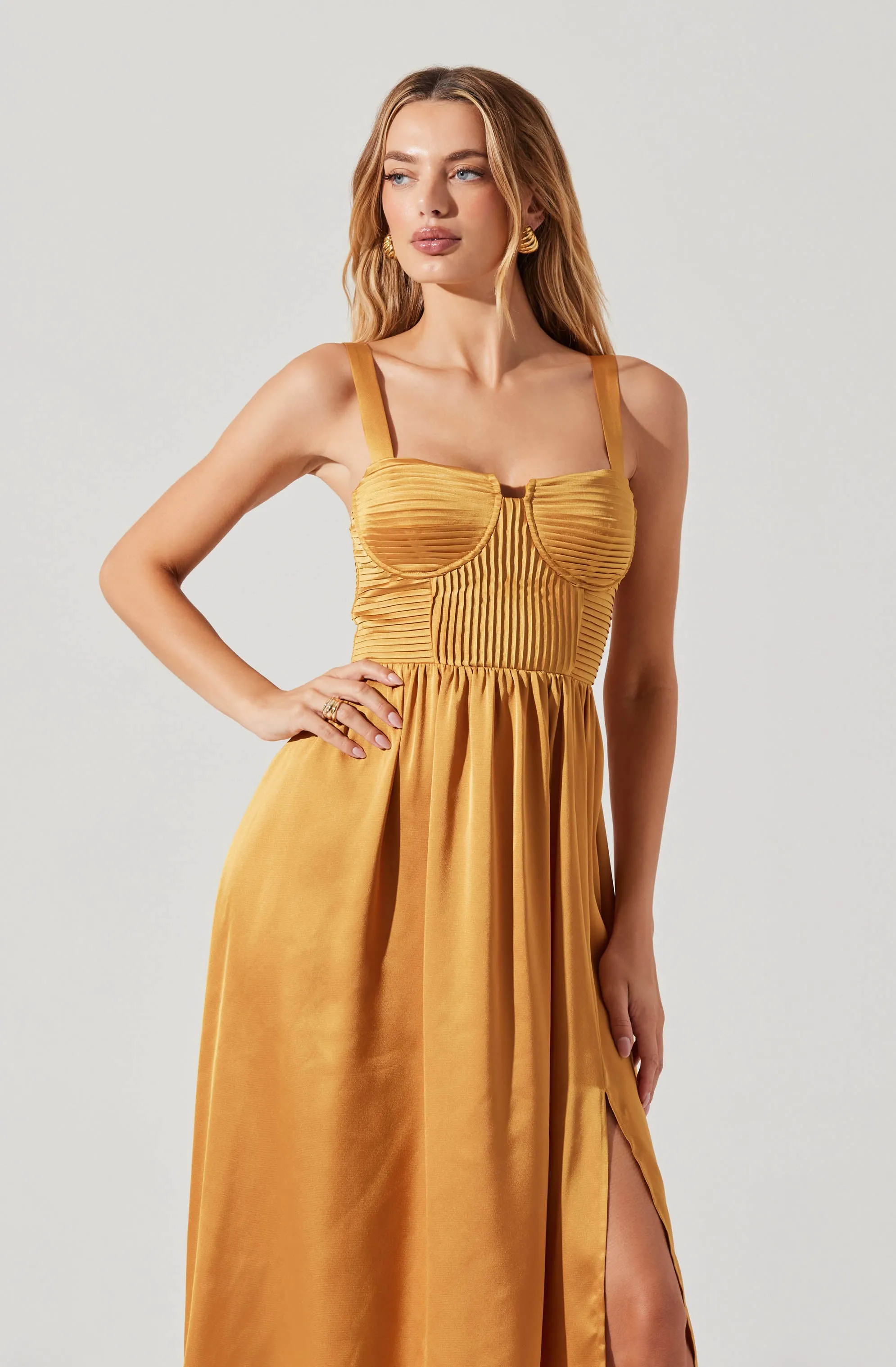 Flash Sale! Pleated Bustier Midi Dress  Stylish & Comfortable