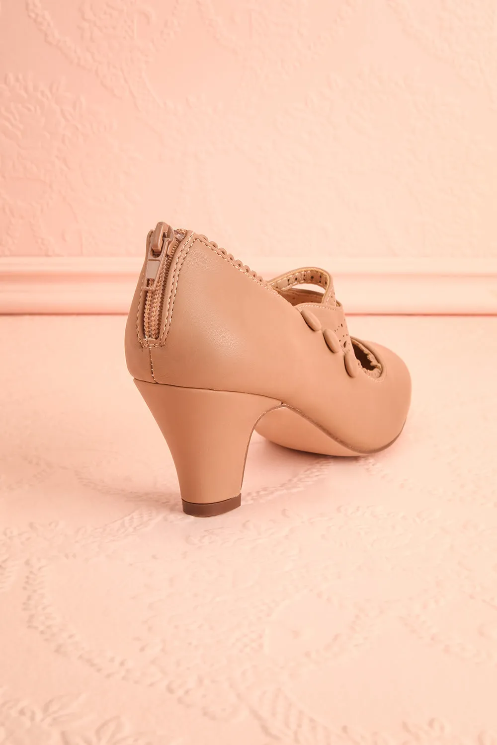 Genet Taupe | Closed Toe Heels