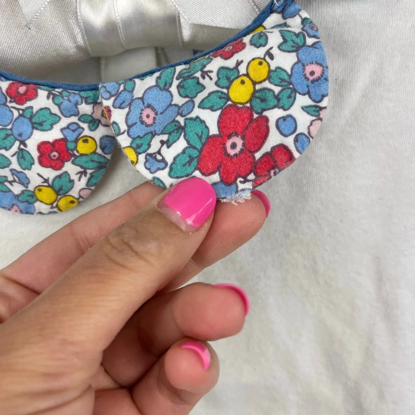 Hot Deal Mini Boden Floral Collar Cotton Bodusuit Multi Sky Apple Blossom 18-24 Months  Limited Release!
