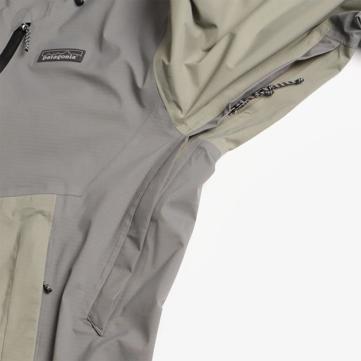 Insta-Worthy Patagonia Granite Crest Rain Jacket  Stylish & Comfortable