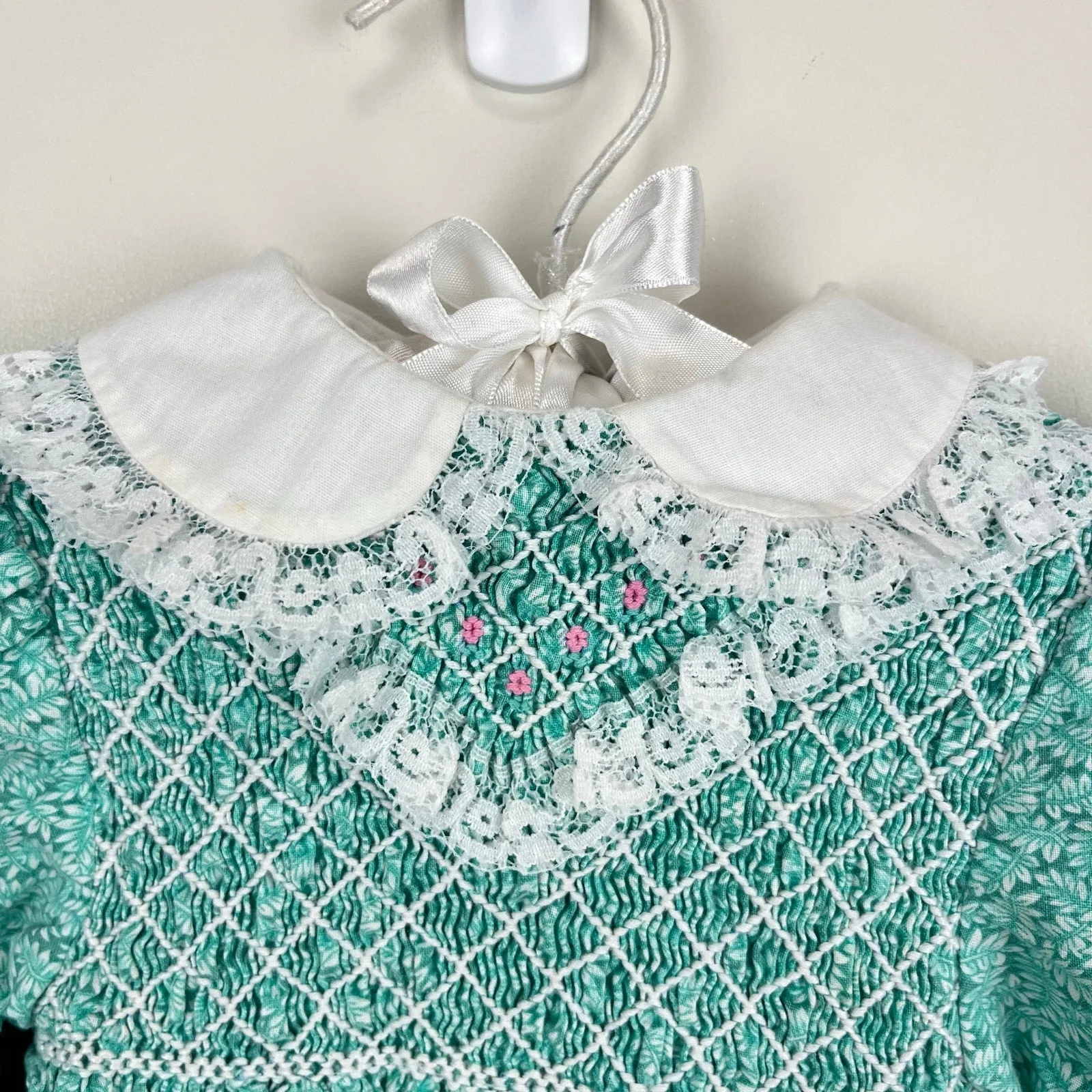Insta-Worthy Vintage Polly Flinders Smocked Green Floral Dress 2T  Ends Soon!