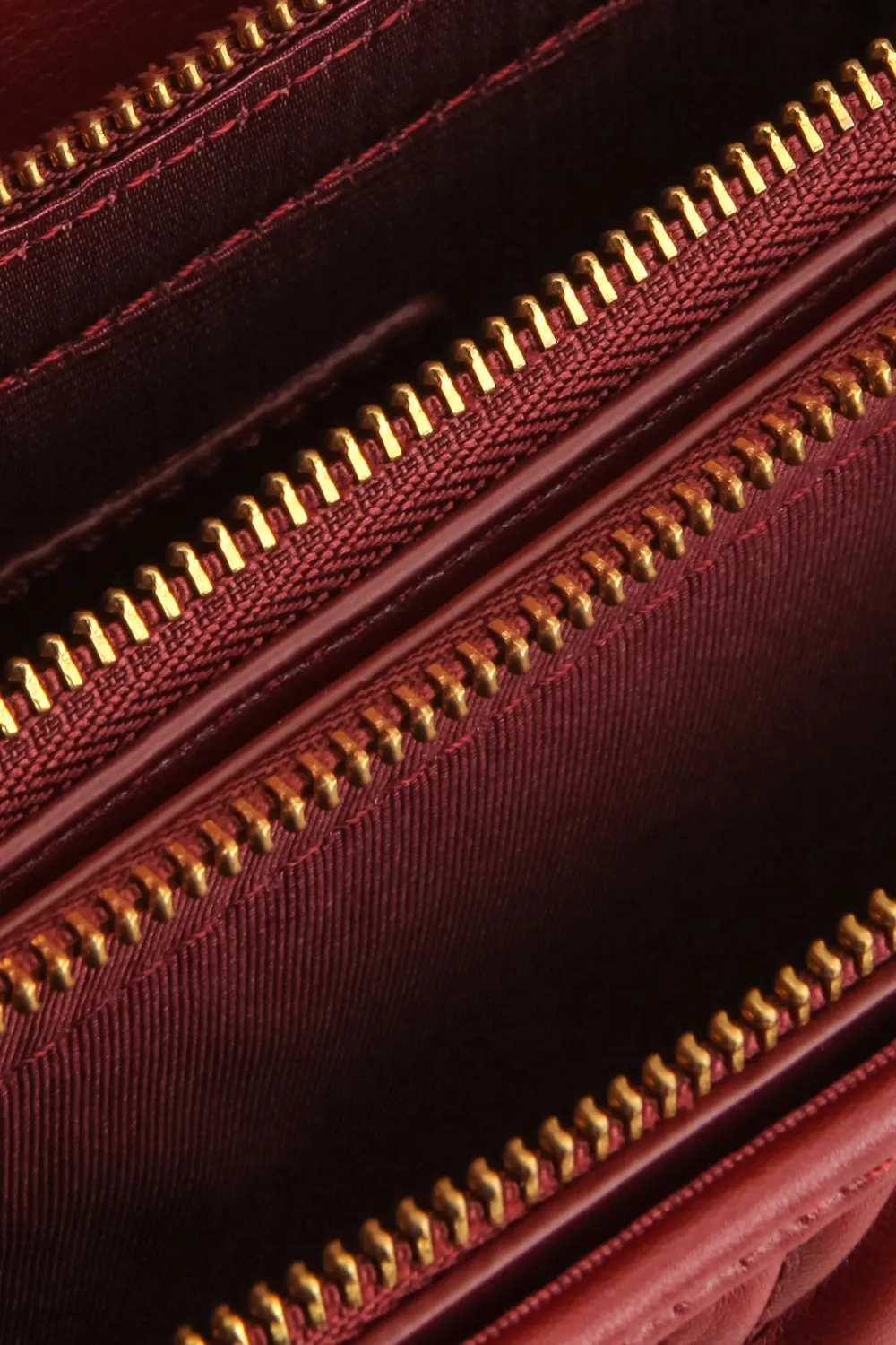 Krypt Burgundy | Quilted Crossbody Bag