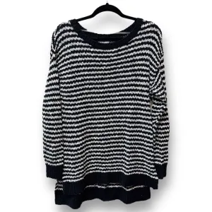 Liz Lange Size Medium Full Length Knit Maternity Sweater