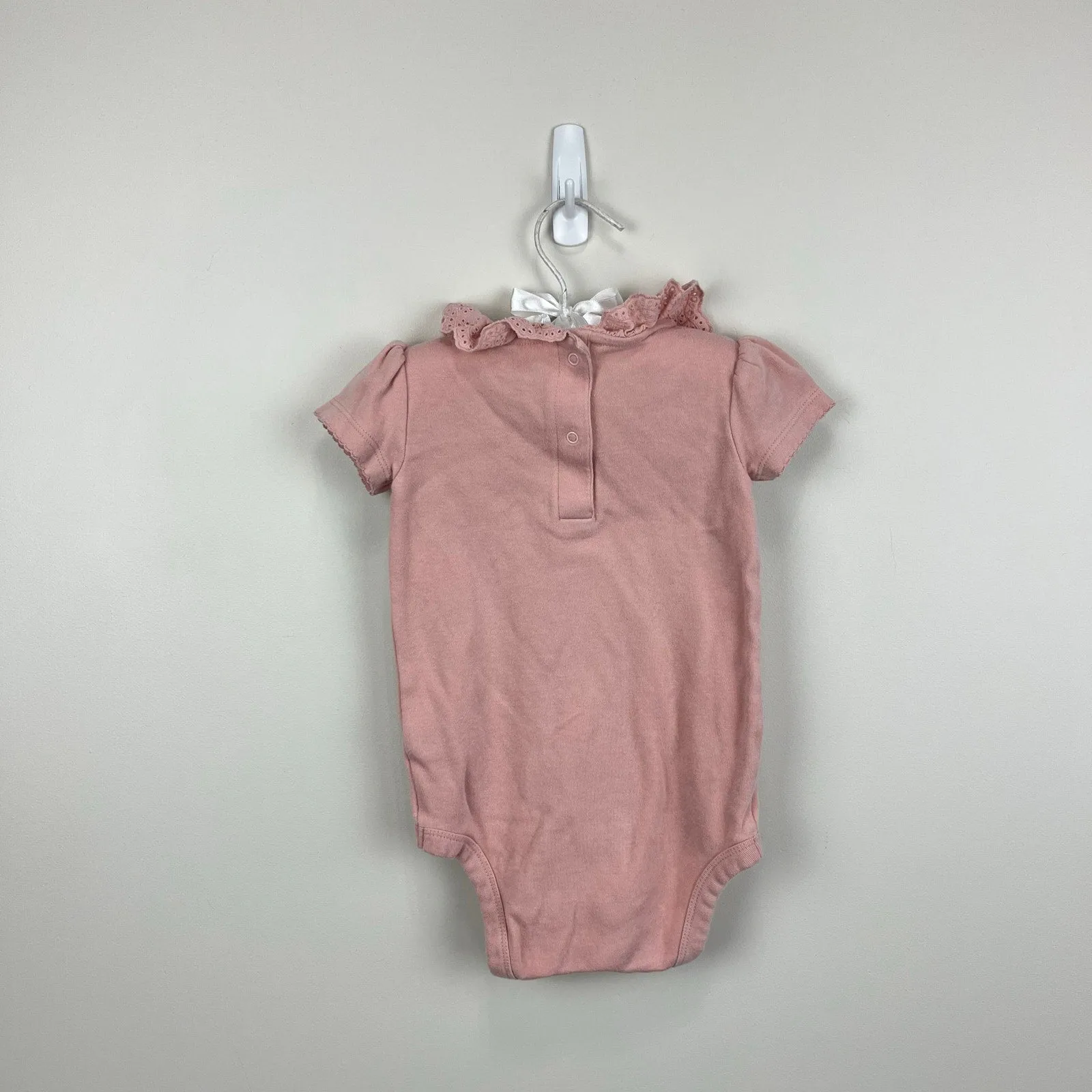 Luxury Feel Mini Boden Short Sleeve Pink Eyelet Ruffle Collar Bodysuit 18-24 Months  Last Few Pieces!