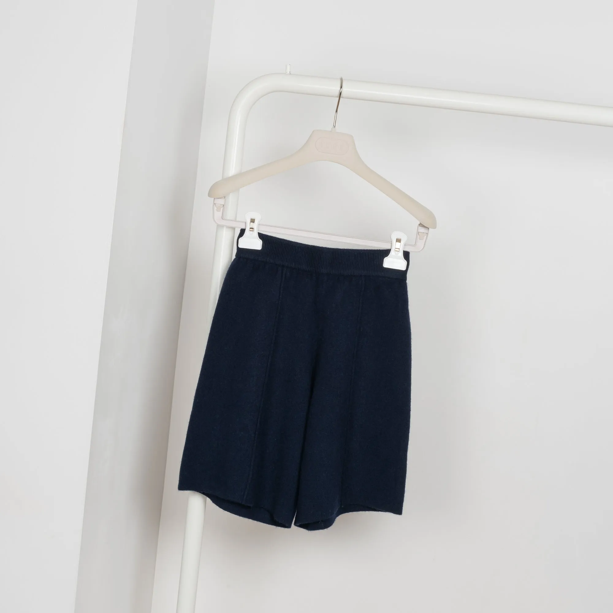 Maris Short