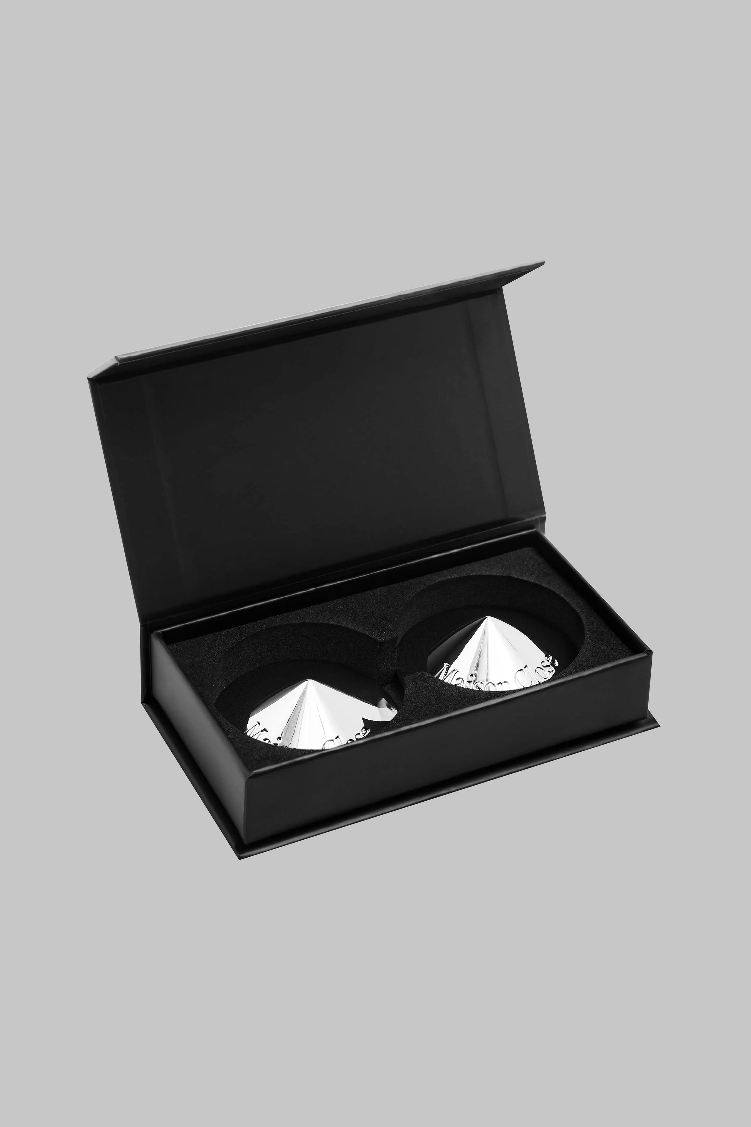 Metal nipple covers - Les Ftiches Maison Close