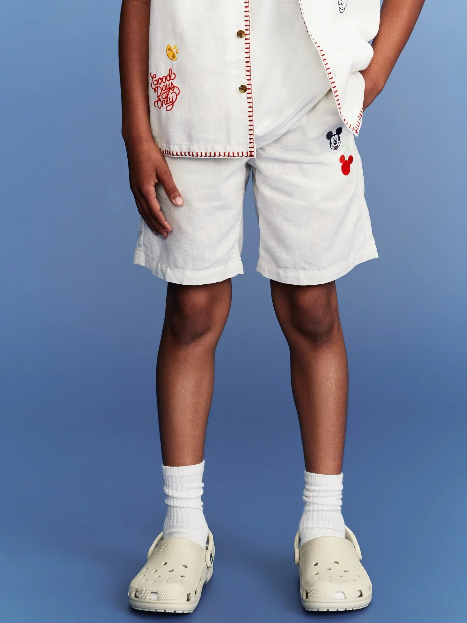 Old Navy x Disney Mickey Mouse Knee Length Linen-Blend Shorts for Boys