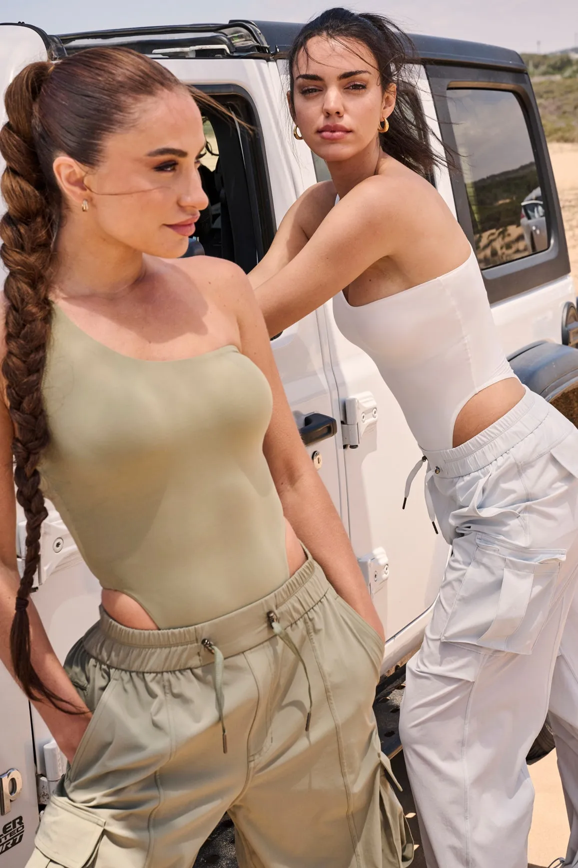 One-Shoulder Sleeveless Bodysuit WISKII