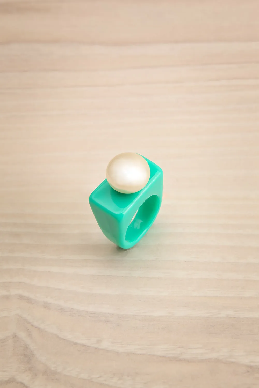 Polly Aqua | Plastic Pearl Ring