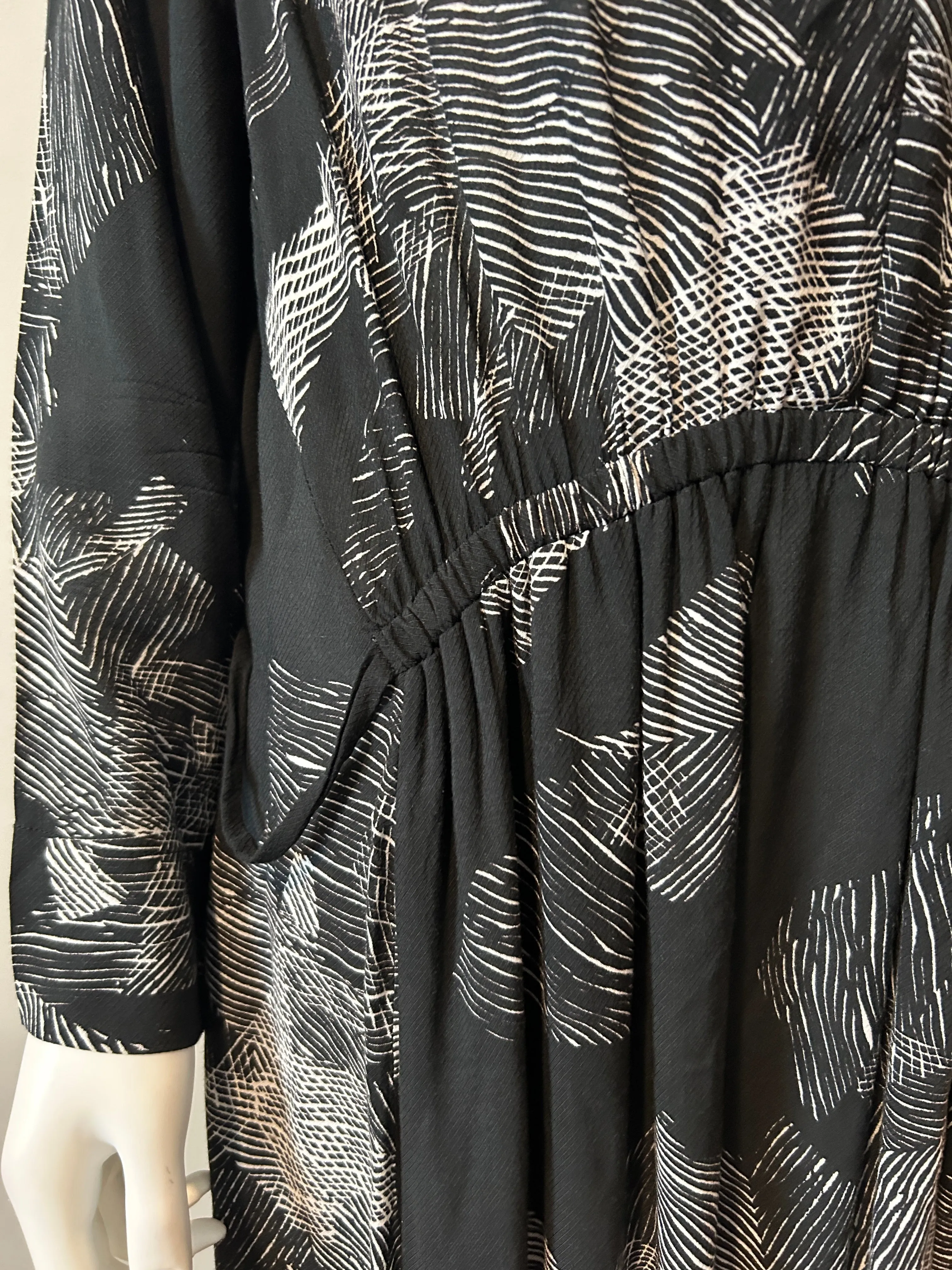 Raquel Allegra Graphic Print Dress Size XL