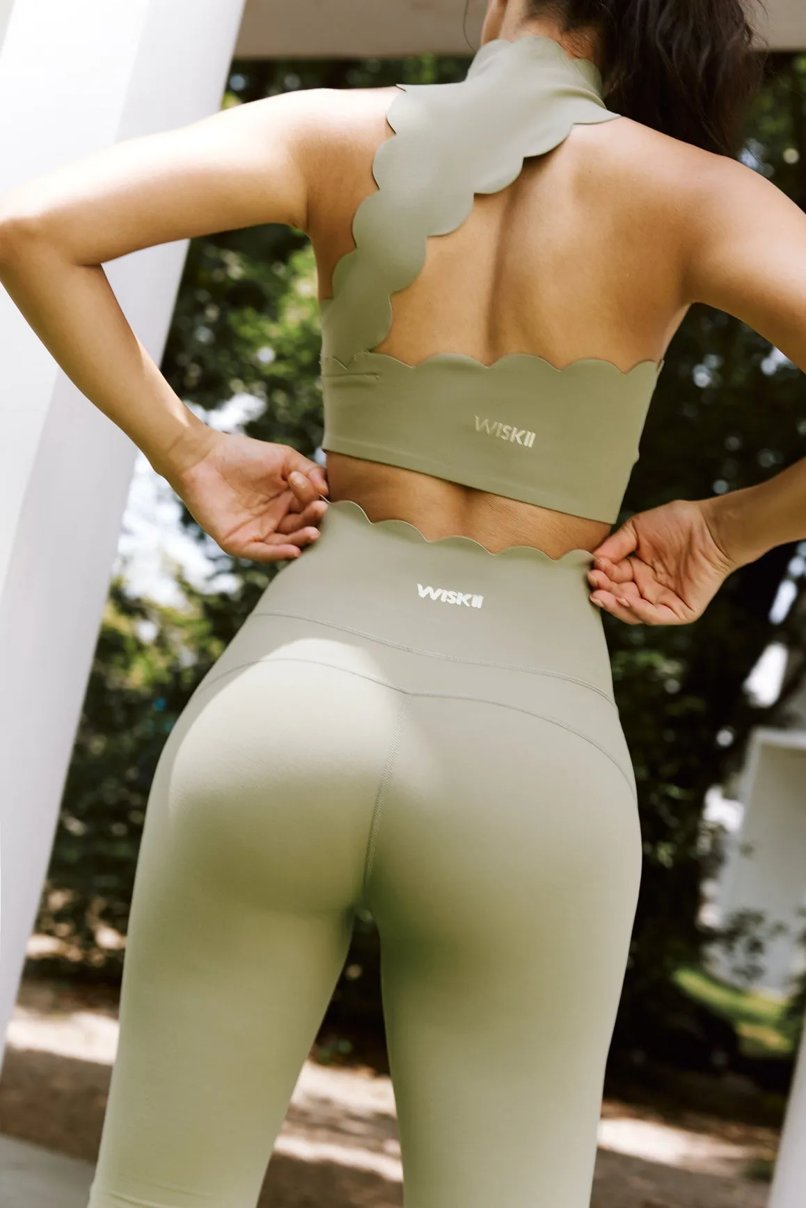 Scallop Back Mock Neck Bra WISKII