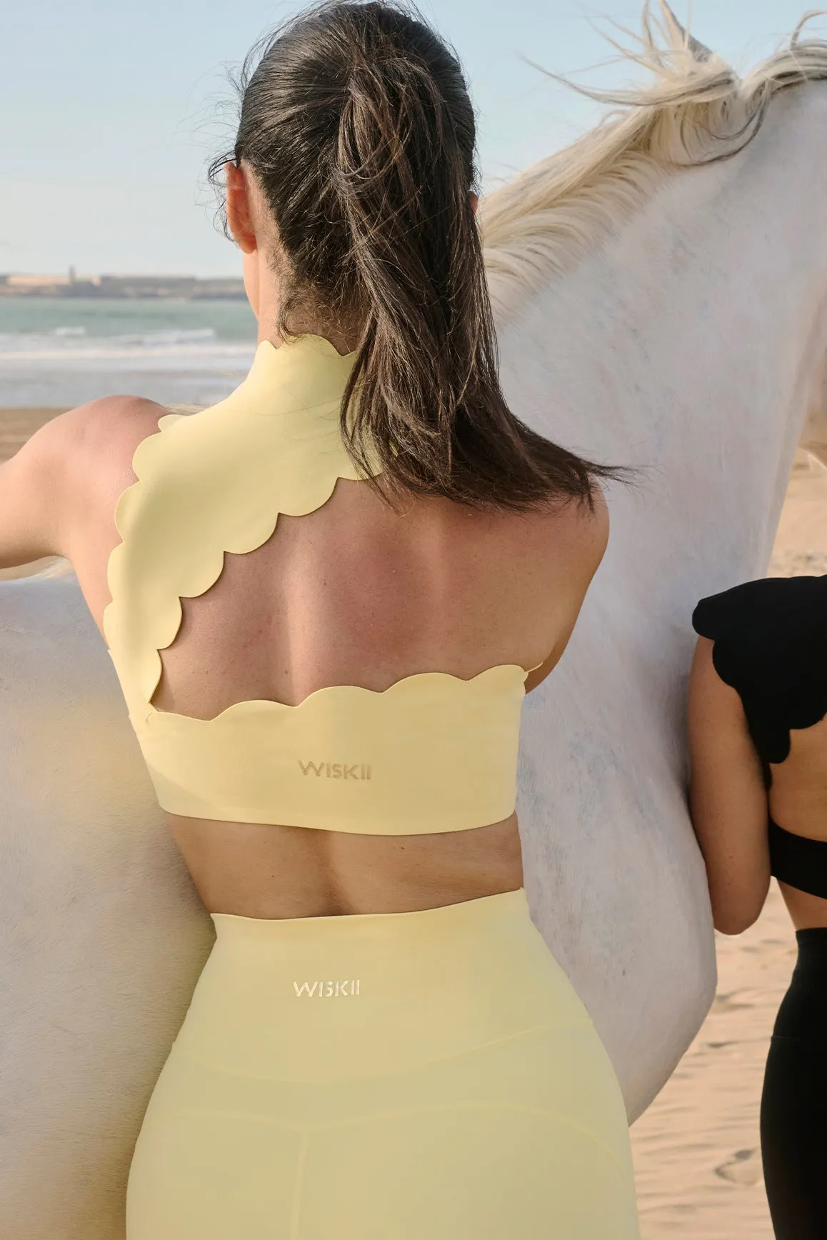 Scallop Back Mock Neck Bra WISKII