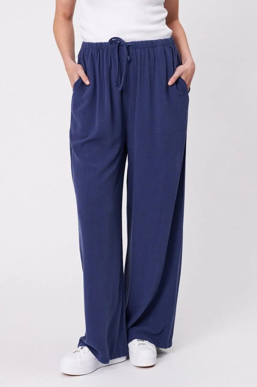Shine On Essentials Woven Pant Navy