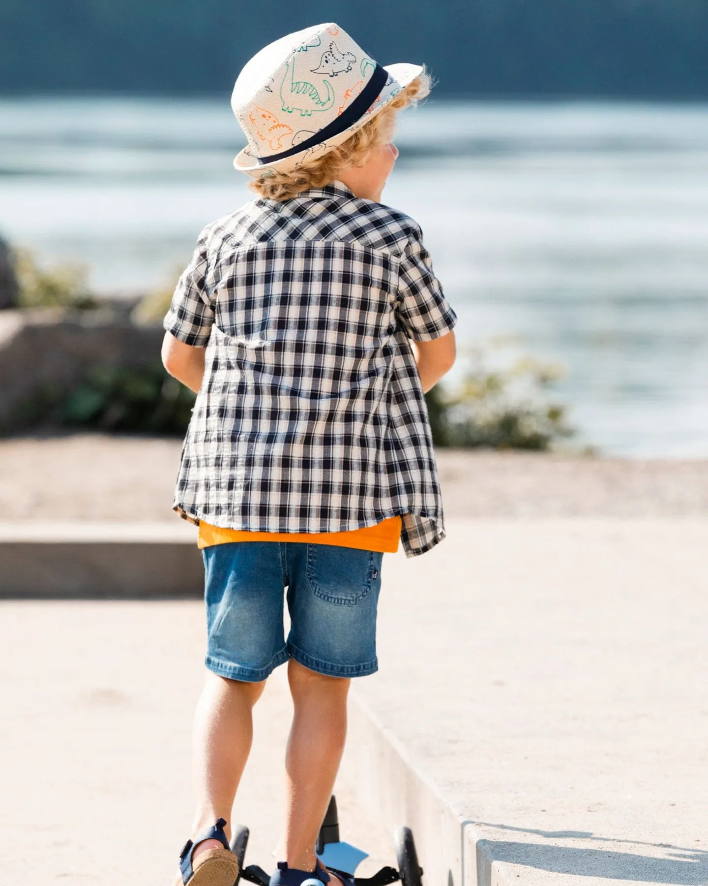Short Sleeve Button Down Shirt Black And Beige Plaid