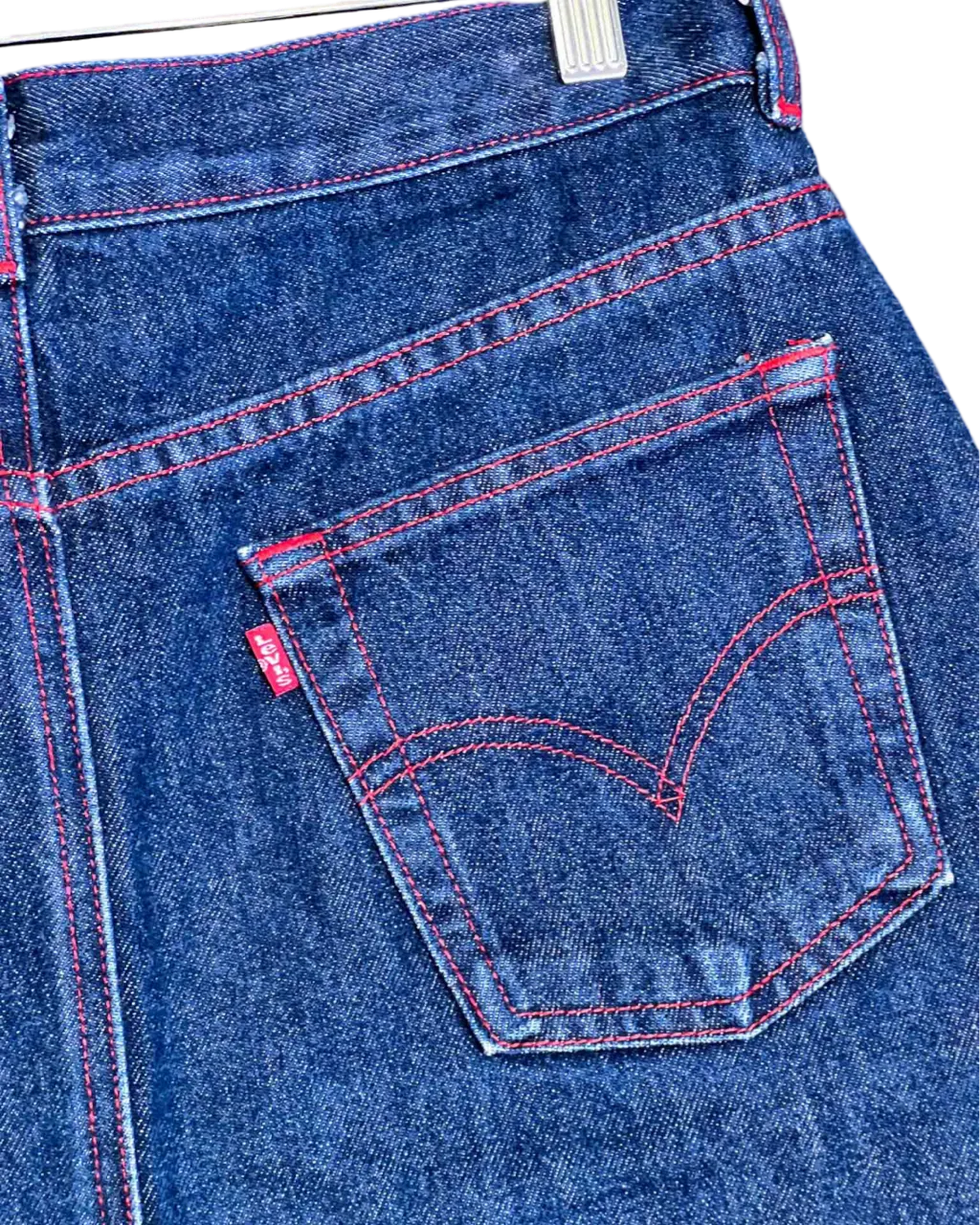 Size 32 (14) | Levi's Dark Blue Denim Knee Length Skirt