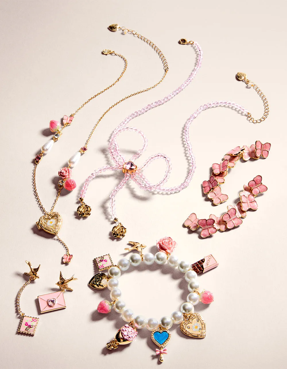 SWEETHEART SWOON BOW PENDANT PINK Betsey Johnson