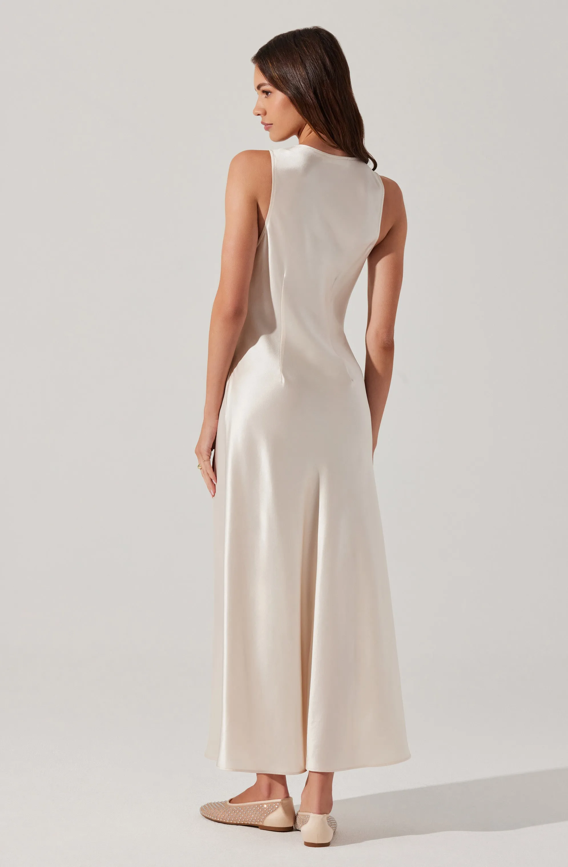 Trendy 2025 Ellora Midi Dress  Going Fast!