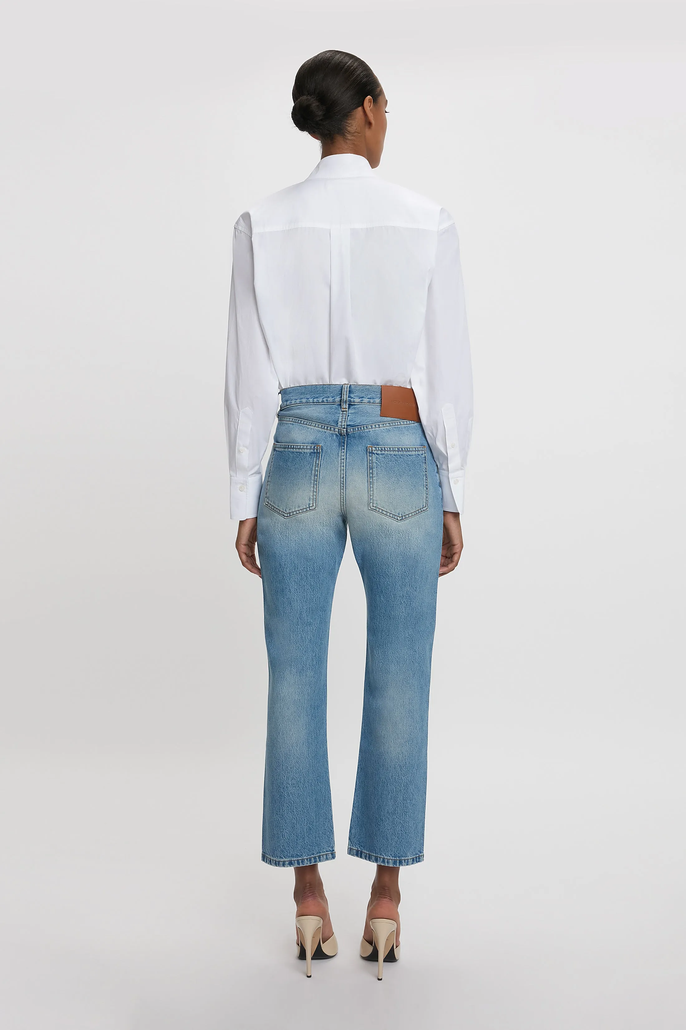 Victoria Mid-Rise Jean In Light Blue Victoria Beckham