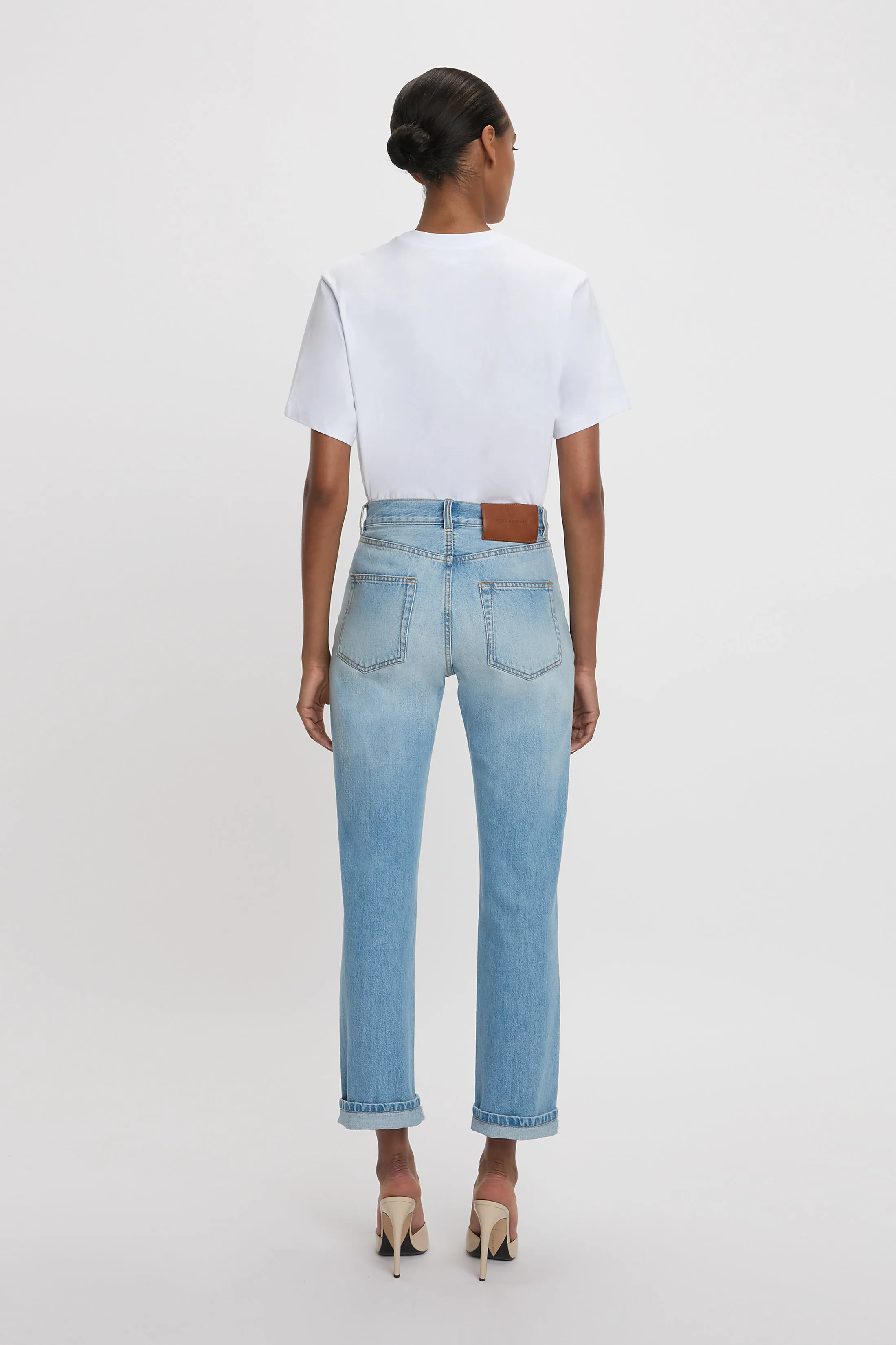 Victoria Relaxed Jean In Light Blue Wash Victoria Beckham