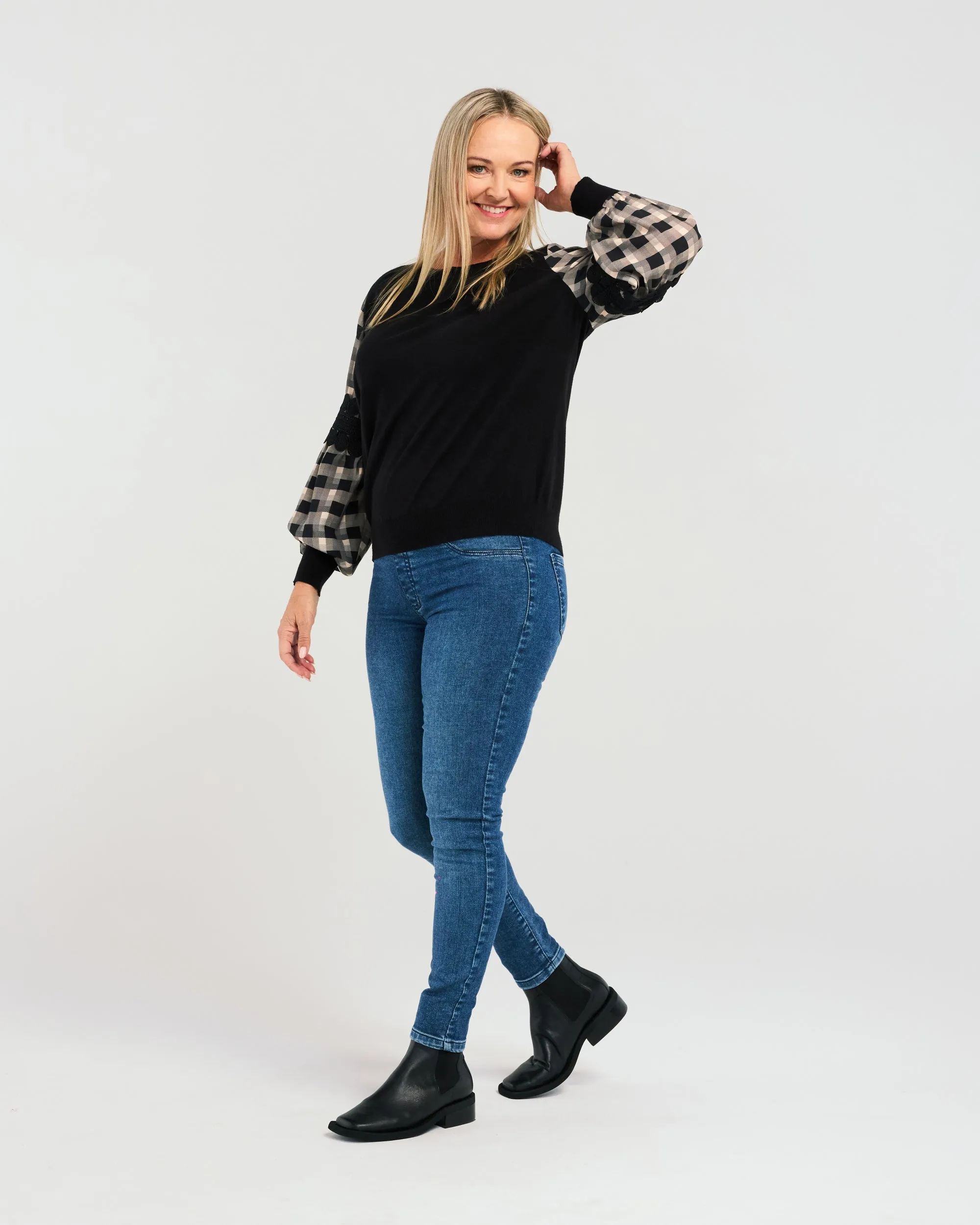 Zafina - Lilith Top -  Z2040-1 - Black Square